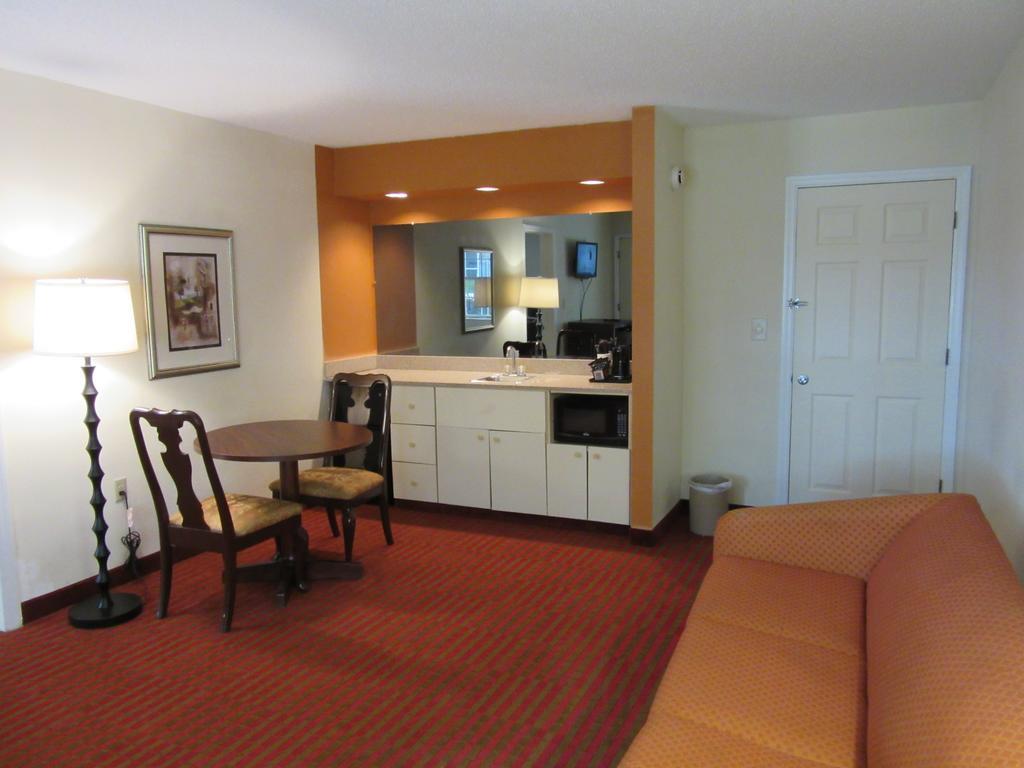Clarion Suites Augusta Extérieur photo